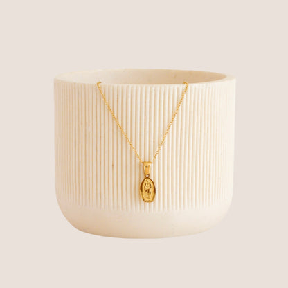 Collar Virgen de Guadalupe Chica