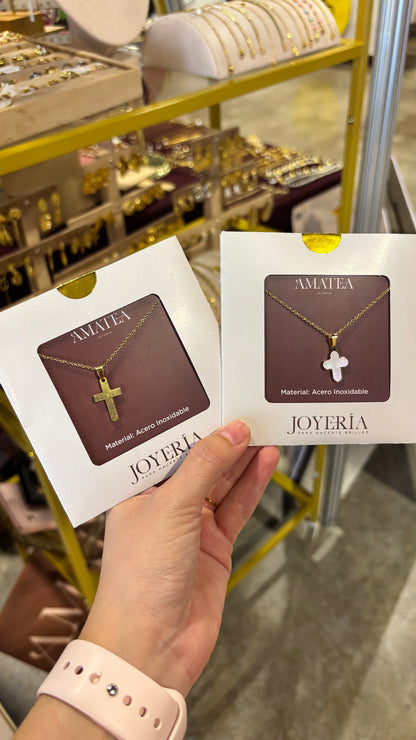 Collar Cruz Madre Perla